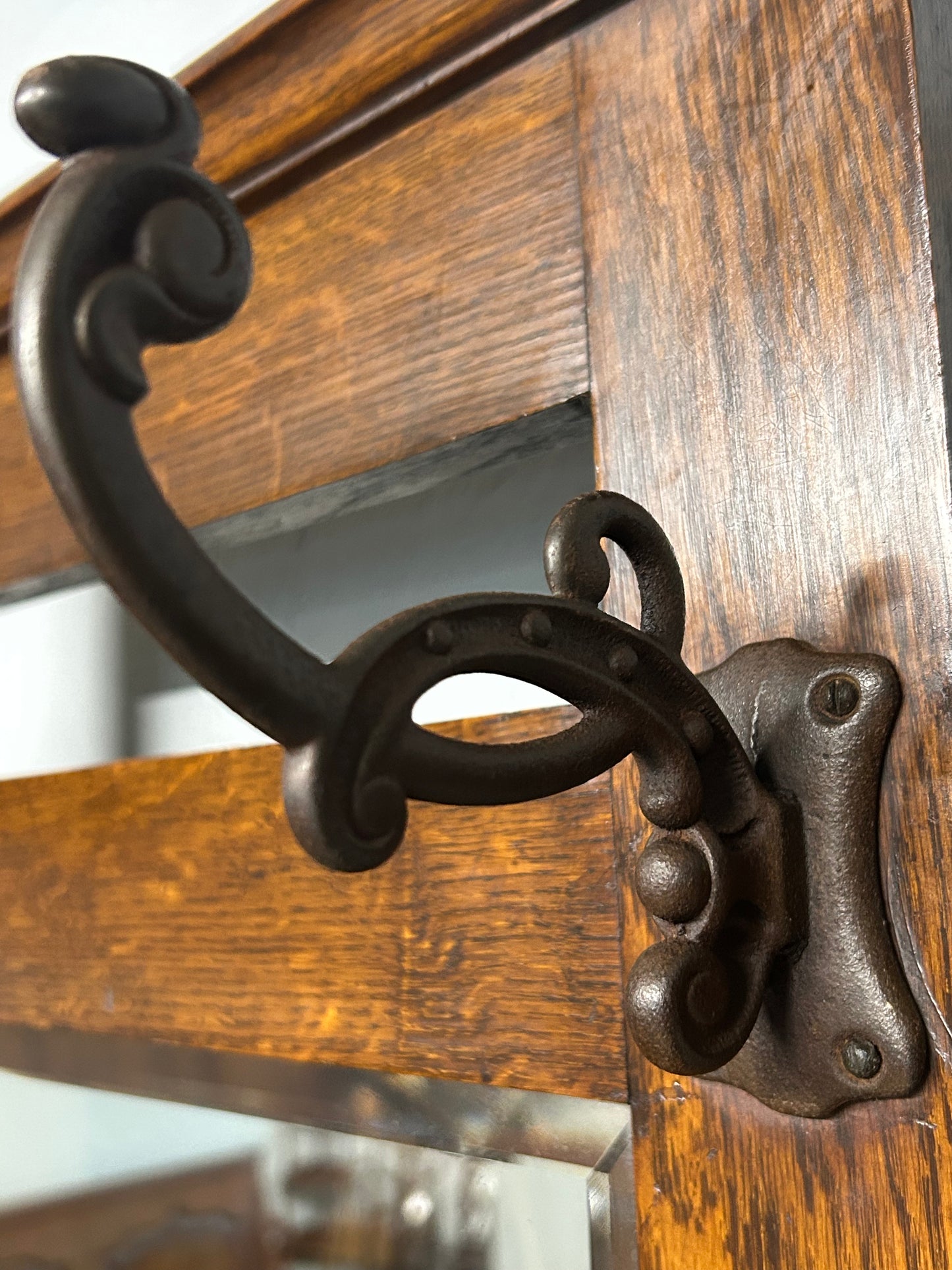 Art Nouveau oak hall/coat stand