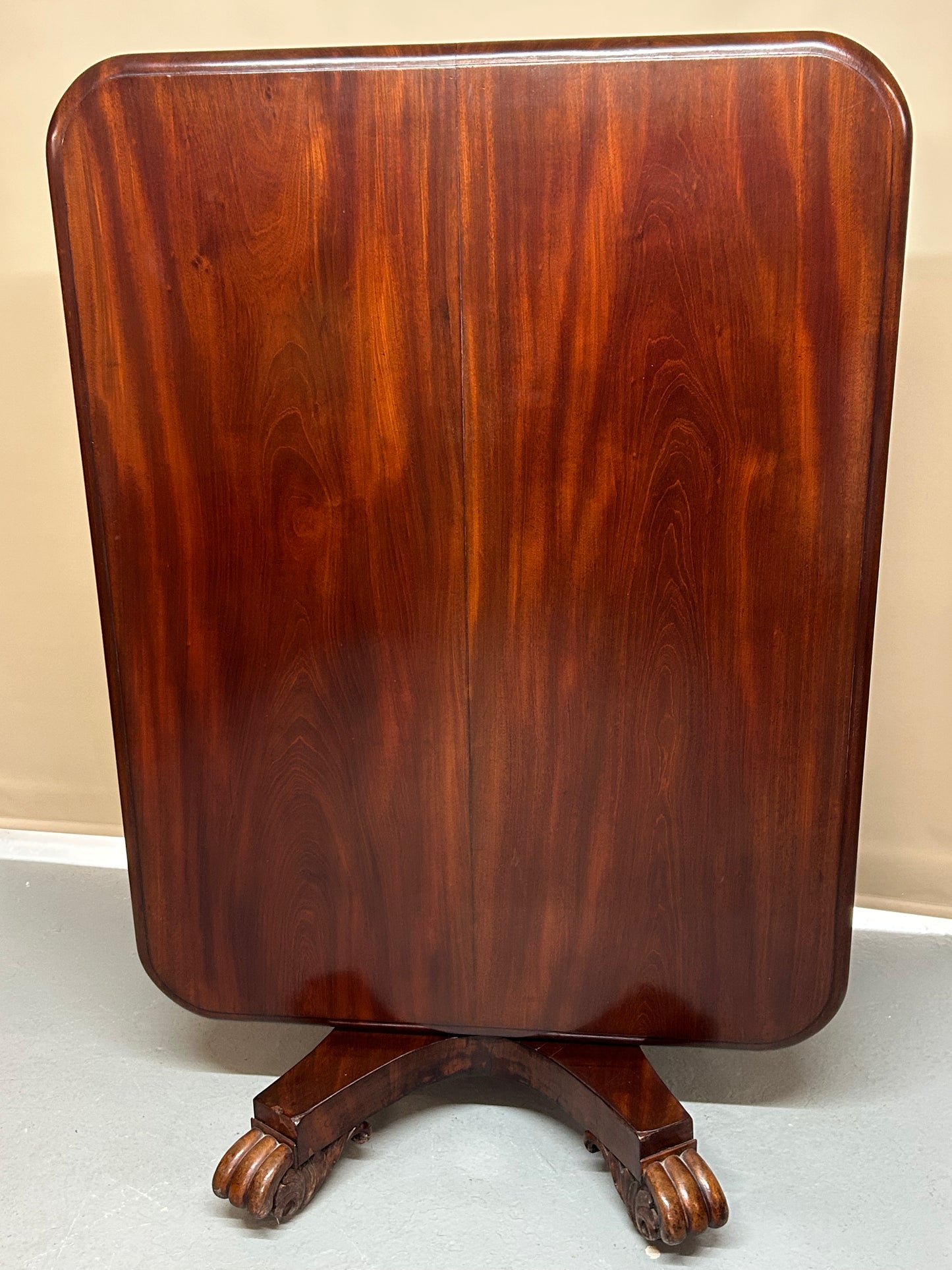 William 1V mahogany breakfast table