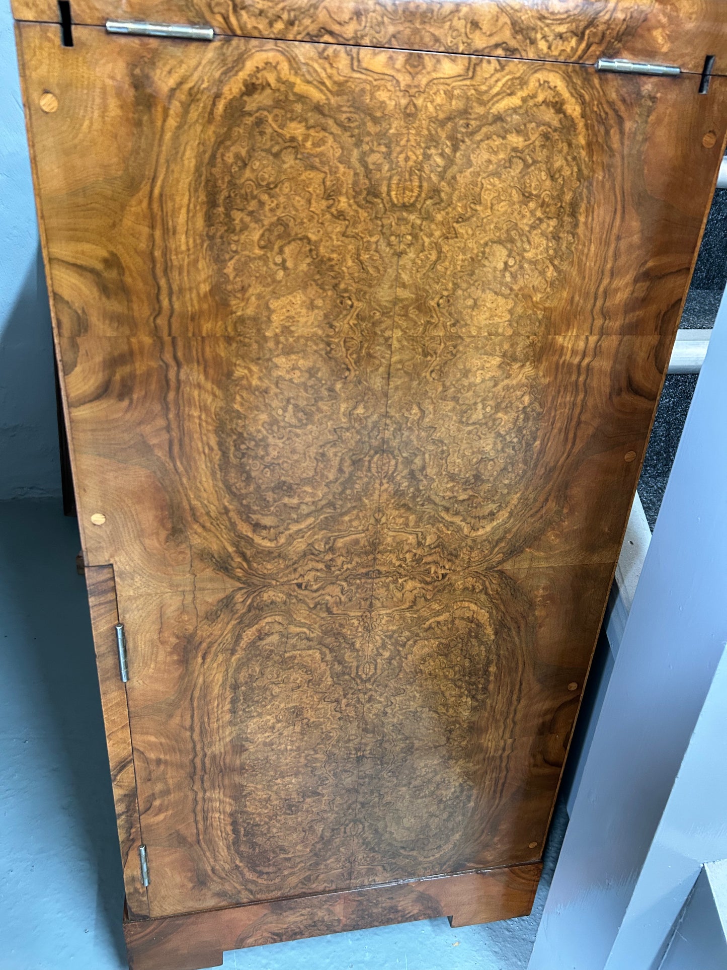 Art Deco Burr walnut metamorphic rise and fall drinks cabinet