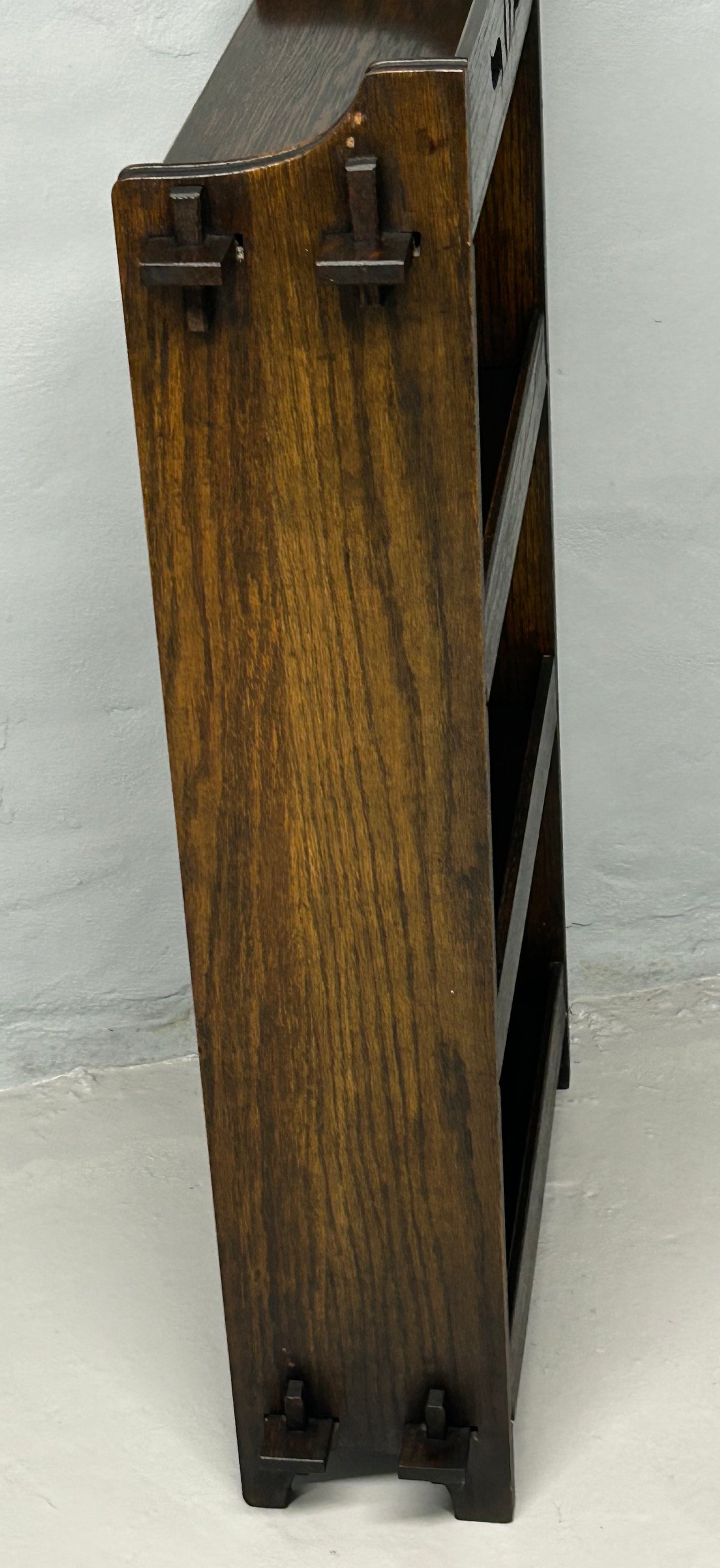 Oak arts and crafts small bookcase