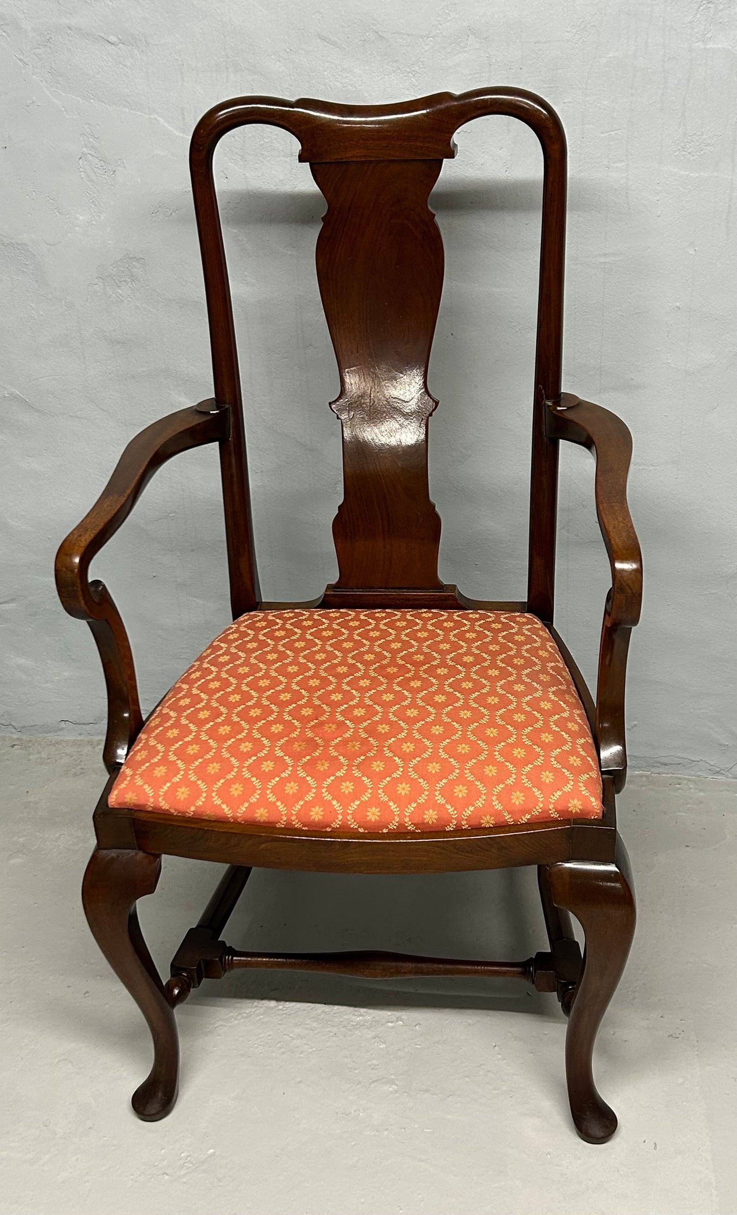 Set of 5 Queen Anne mahogany dining chairs