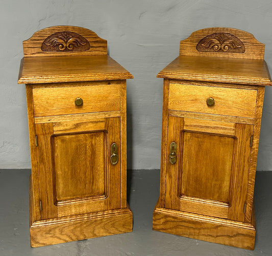 Pair of oak bedside cabinets