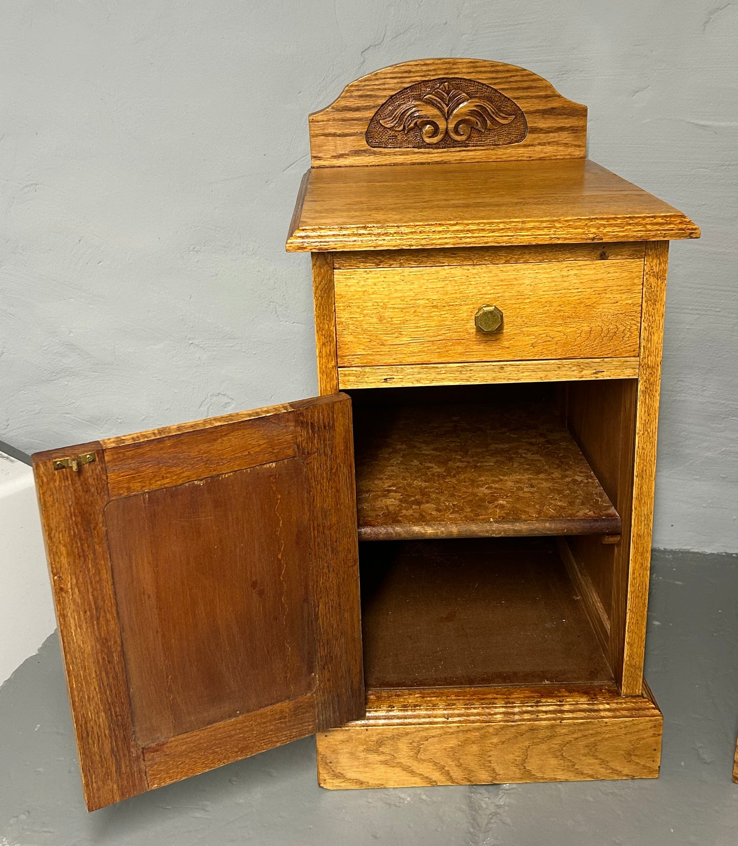 Pair of oak bedside cabinets