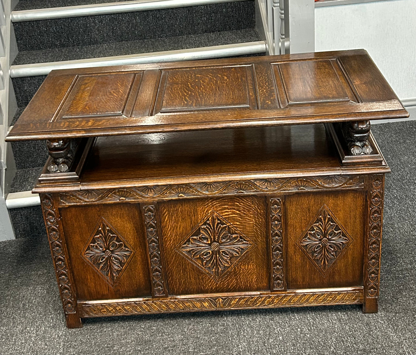 Oak monks bench