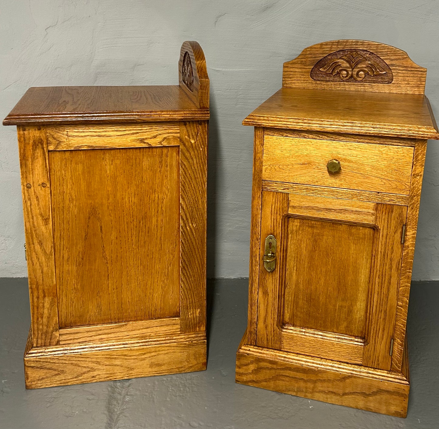 Pair of oak bedside cabinets