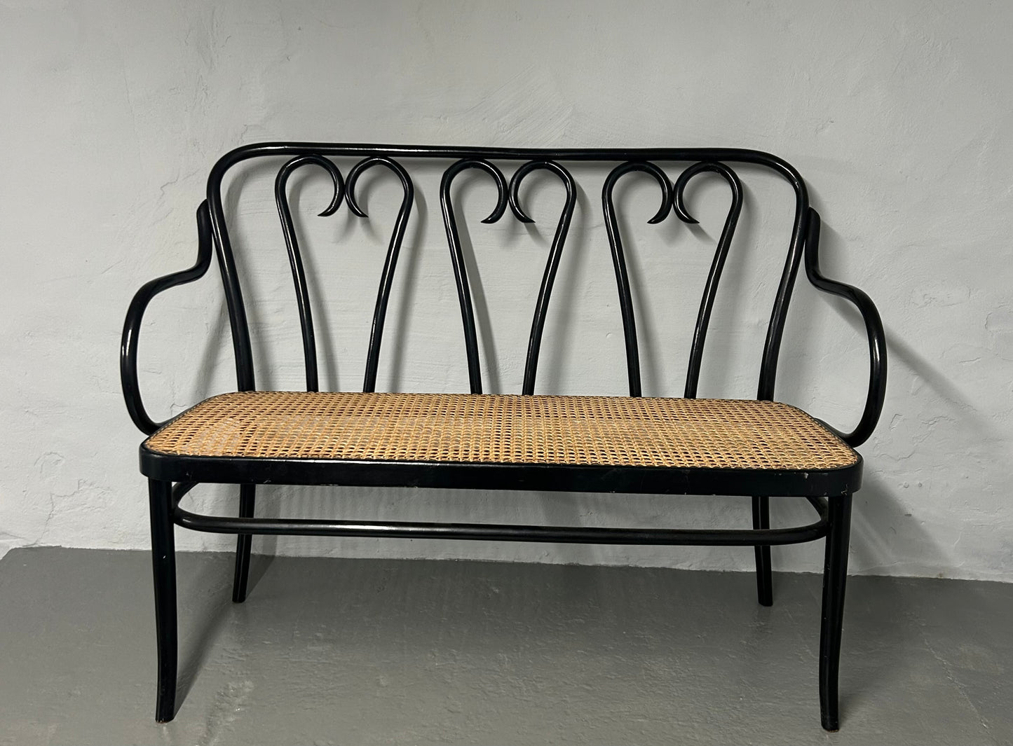 Thonet bench loveseat No 16
