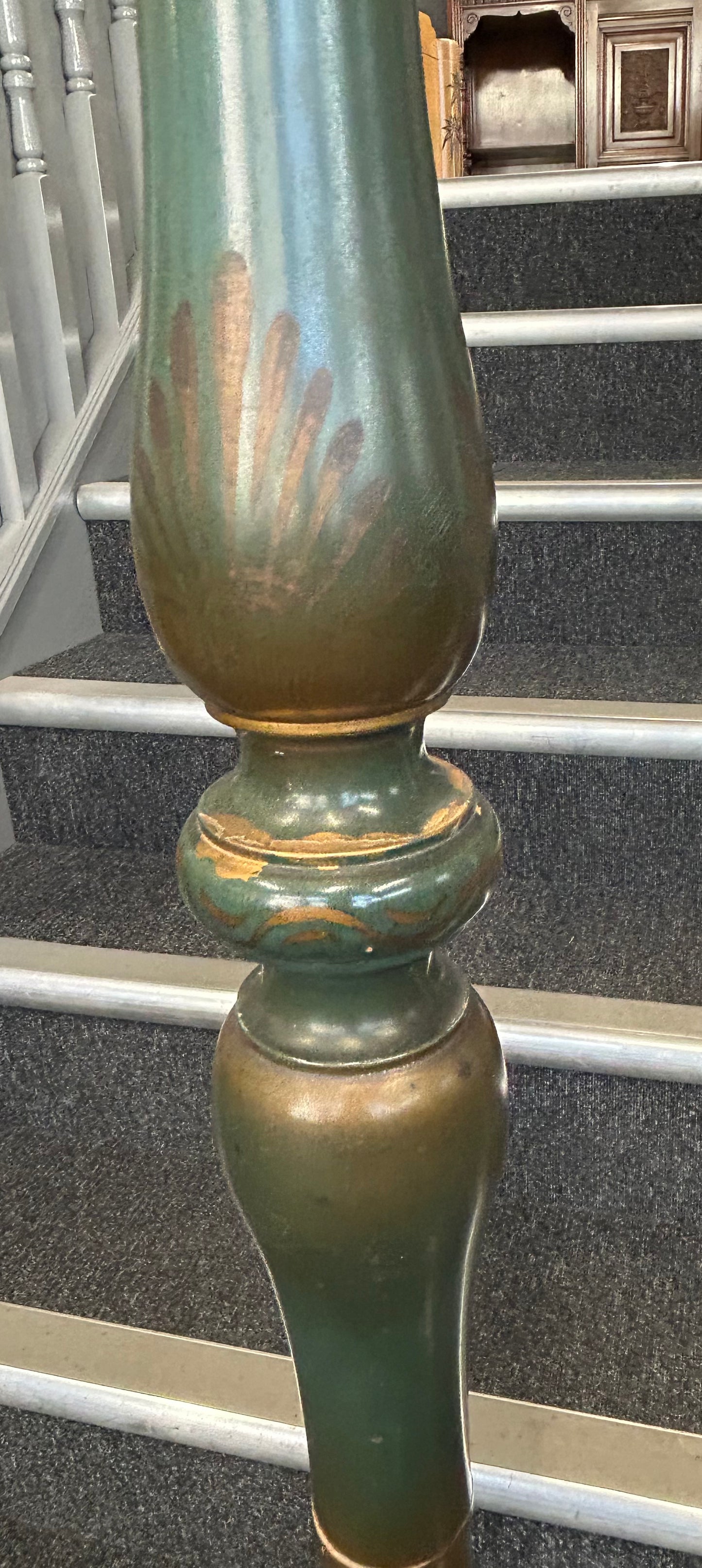 Chinoiserie lacquered floor lamp