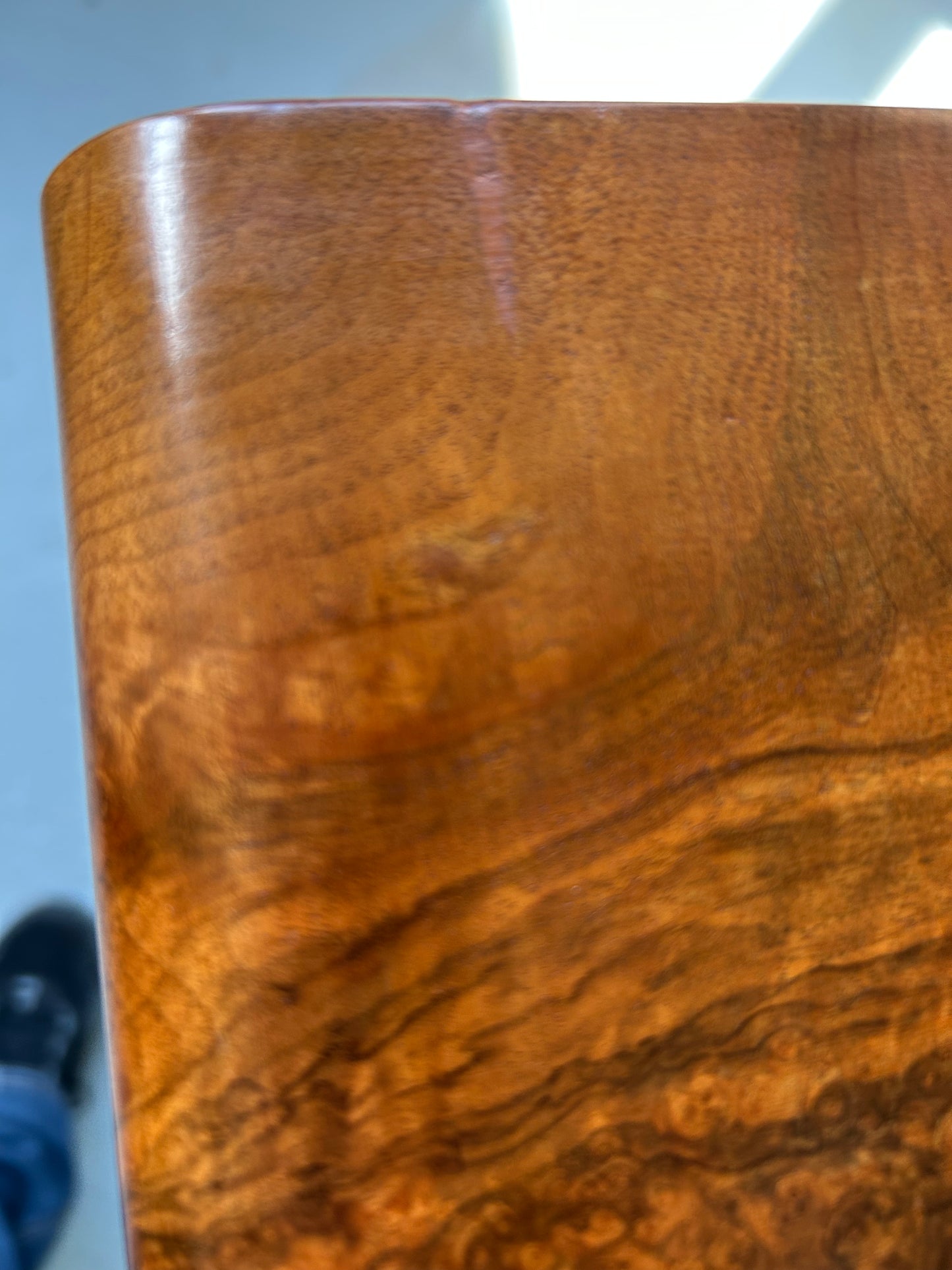 Art Deco Burr walnut metamorphic rise and fall drinks cabinet