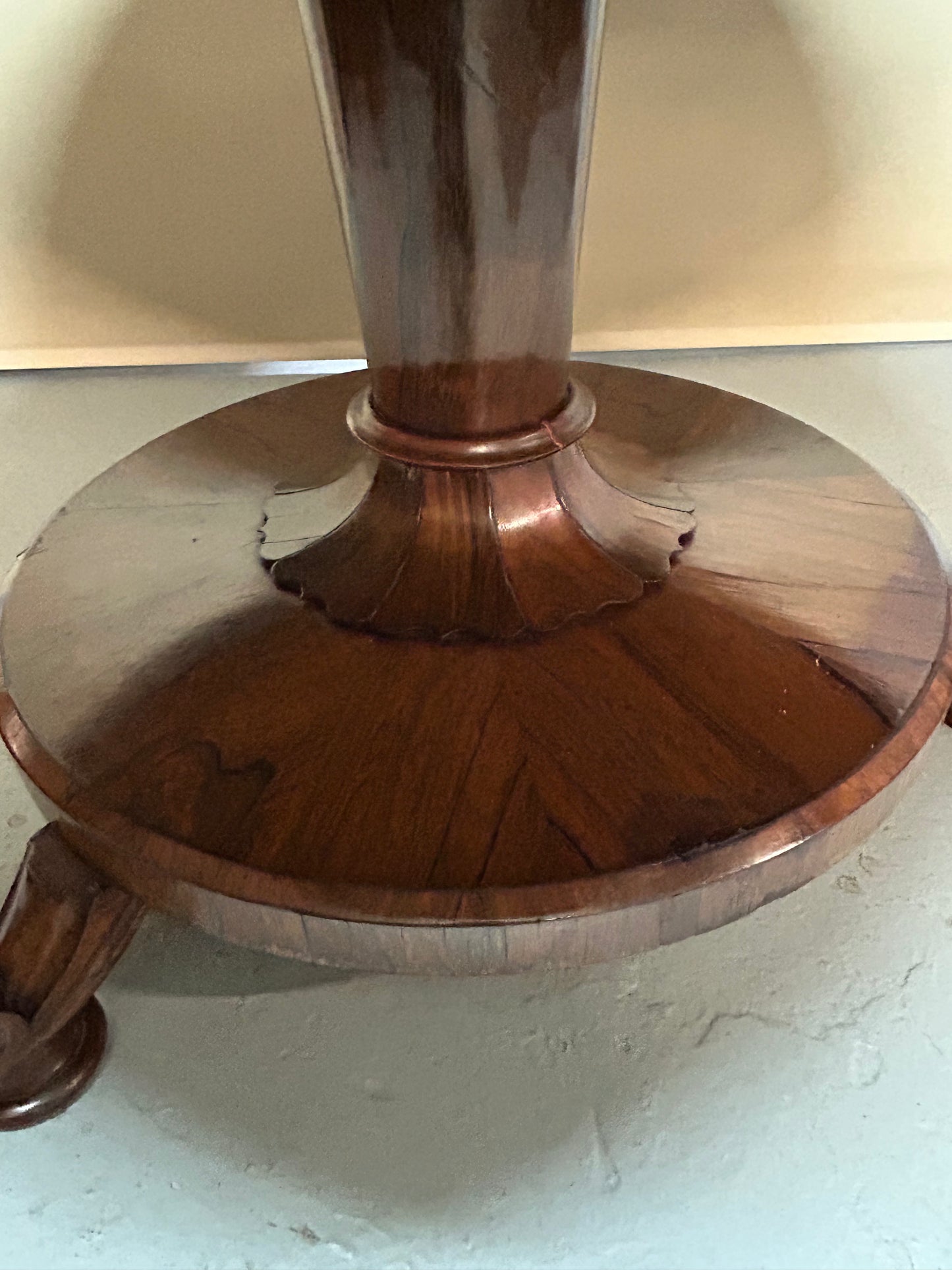 William IV Rosewood breakfast table