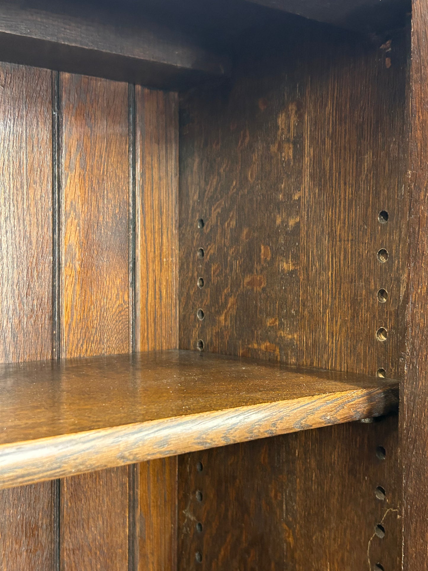 Oak 2 door glazed cabinet
